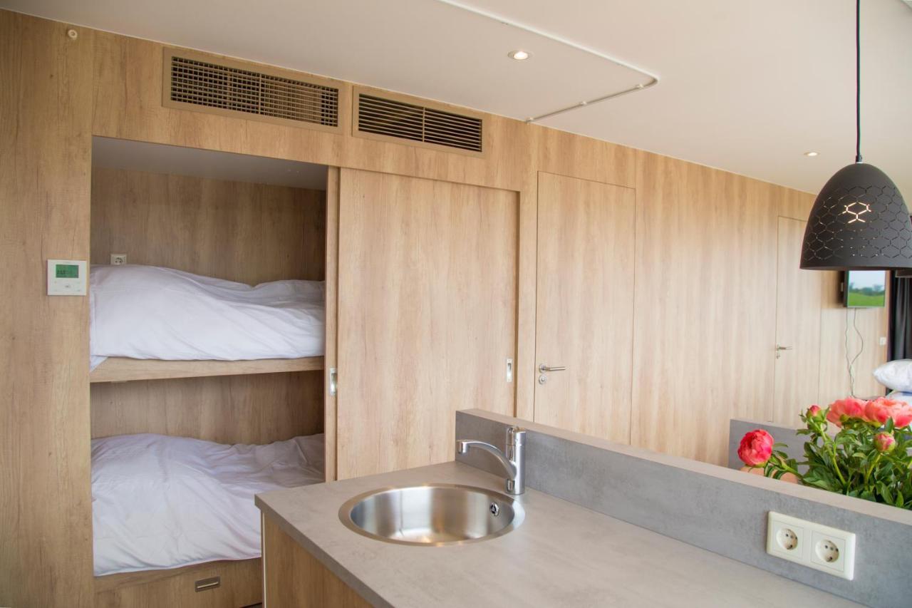 Deluxe Family Suite,1033671572:JPEG